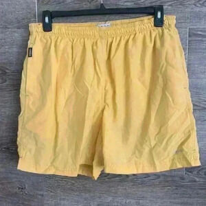 Izod shorts‎ EUC